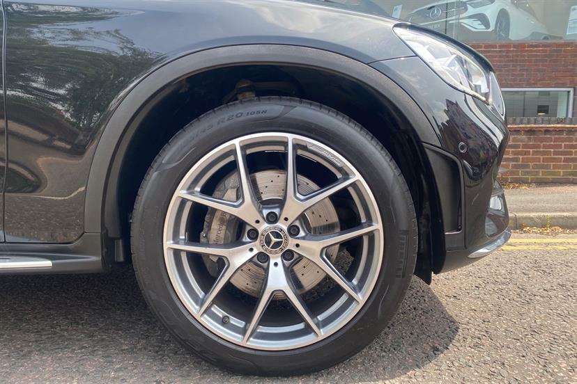 Mercedes-Benz GLC Class Glc 300D 4Matic Amg Line Prem Plus 9G-tronic Black #4