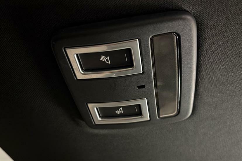 Land Rover Discovery R-dynamic Hse Grey #31