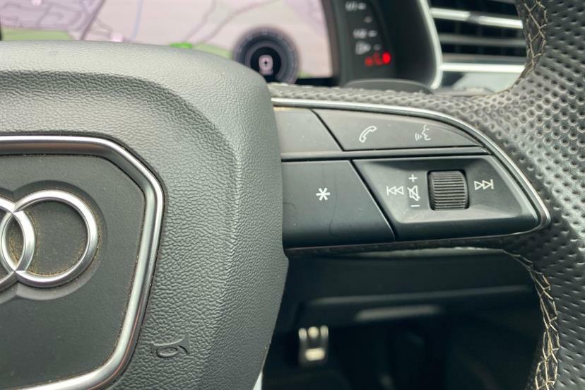 Audi Q8 55 Tfsi E Quattro Black Edition Tiptronic Grey #32
