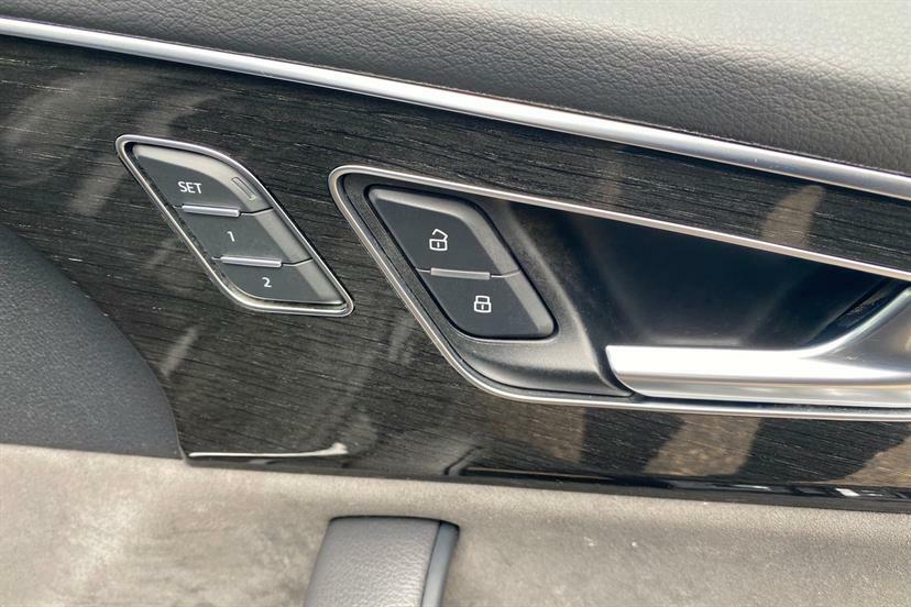 Audi Q8 55 Tfsi E Quattro Black Edition Tiptronic Grey #23