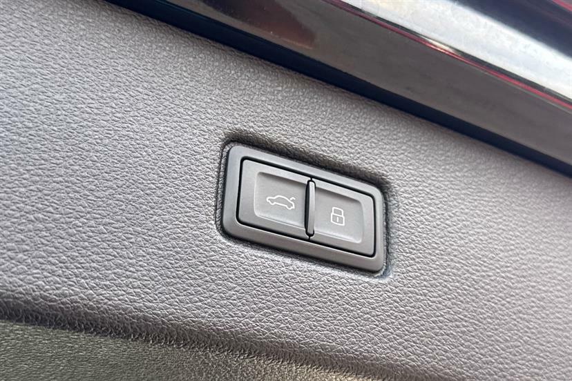 Audi Q7 55 Tfsi Quattro S Line Tiptronic Tech Pro White #12