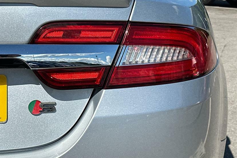 Jaguar XF R V8  #25