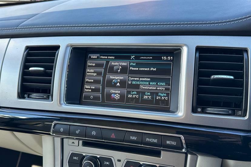 Jaguar XF R V8  #19