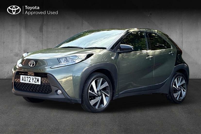 Toyota Aygo X 1.0 Vvt-i Edge Black #3
