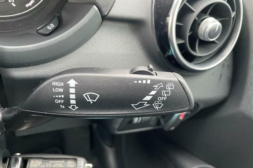 Audi A1 Sportback Tfsi Sport White #22