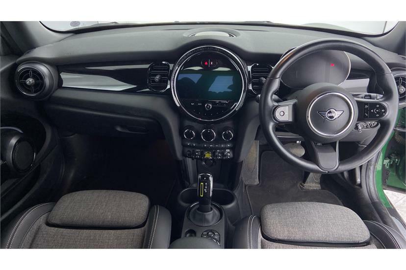 Mini Hatch 1.5 Cooper Sport Hatchback 136 Red #4