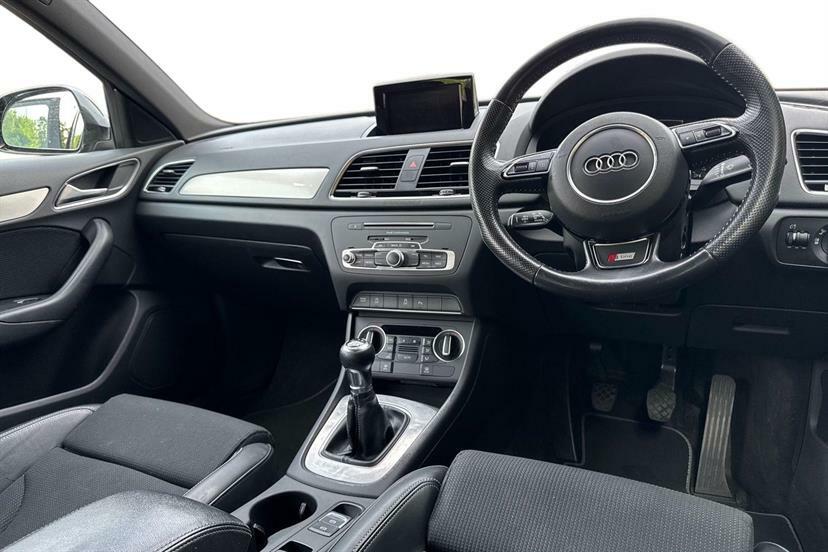 Audi Q3 1.4T Fsi S Line Edition Black #6