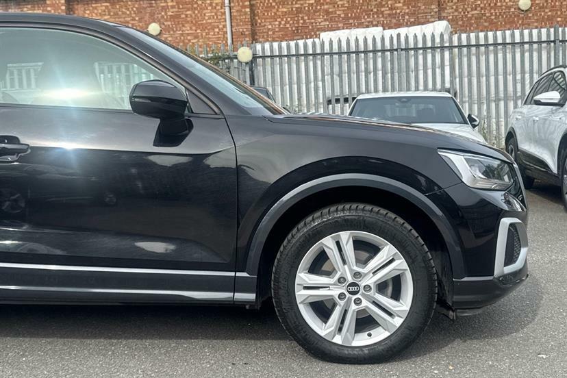 Audi Q2 30 Tfsi Sport Grey #16