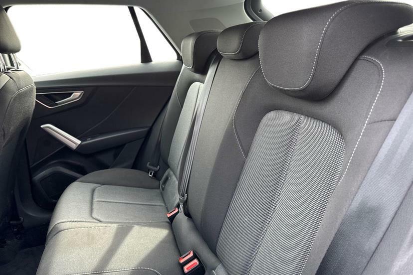 Audi Q2 35 Tfsi Sport S Tronic Black #6