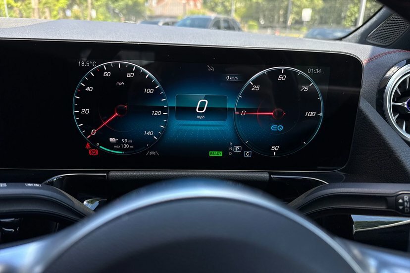 Mercedes-Benz EQA Eqa 300 66.5Kwh Amg Line Suv 4Ma SV22KMM Black #6