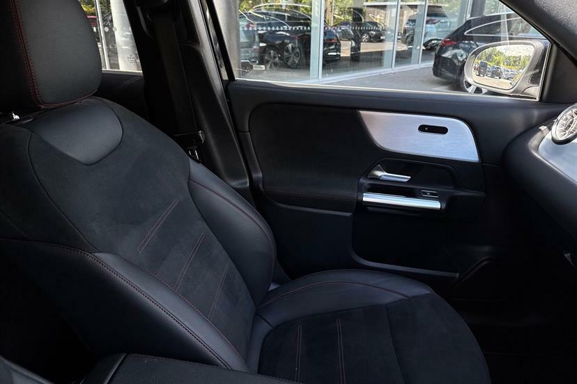Mercedes-Benz EQA Eqa 250 66.5Kwh Amg Line Black #22