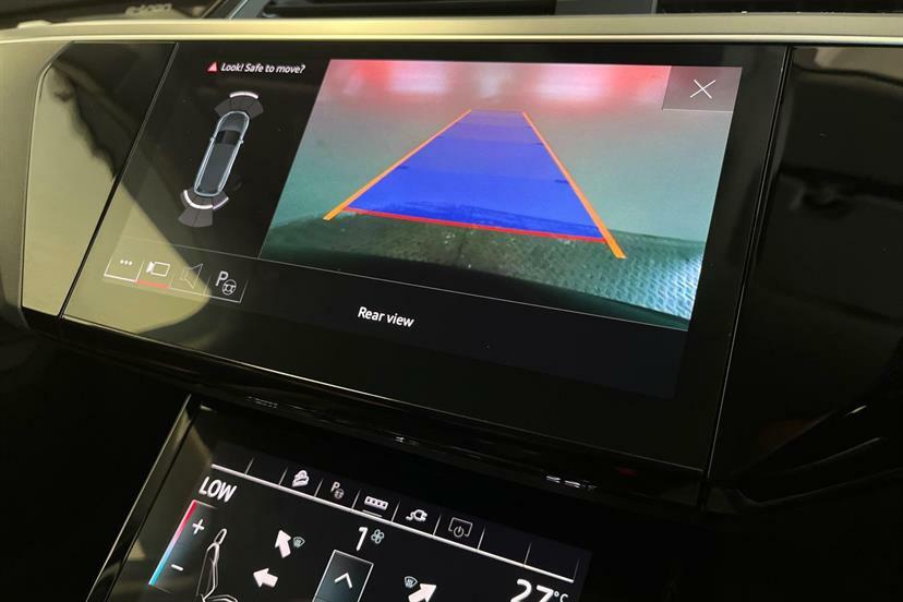 Audi E-tron 300Kw 55 Quattro 95Kwh S Line Blue #14