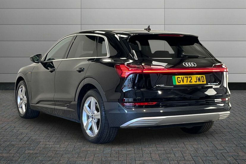 Audi E-tron 50 Technik Suv Quattro 71.2Kwh GV72JWD Black #3