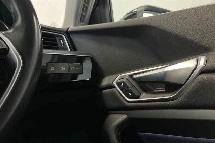 Audi E-tron 300Kw 55 Quattro 95Kwh S Line Blue #22