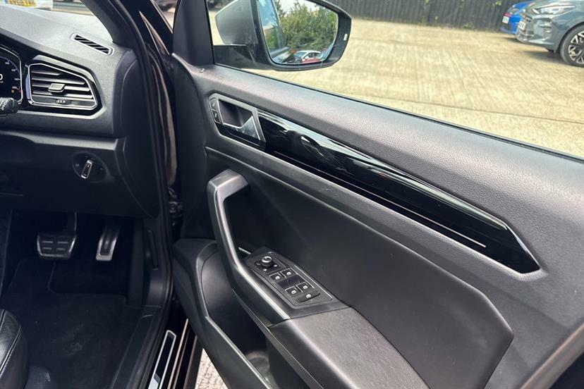 Volkswagen T-Roc Se White #11