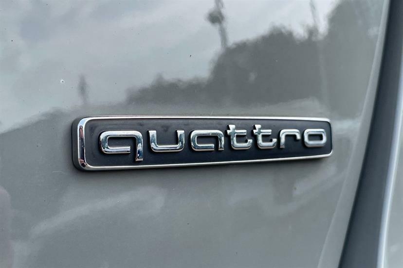 Audi A4 40 Tfsi S Line S Tronic Black #40