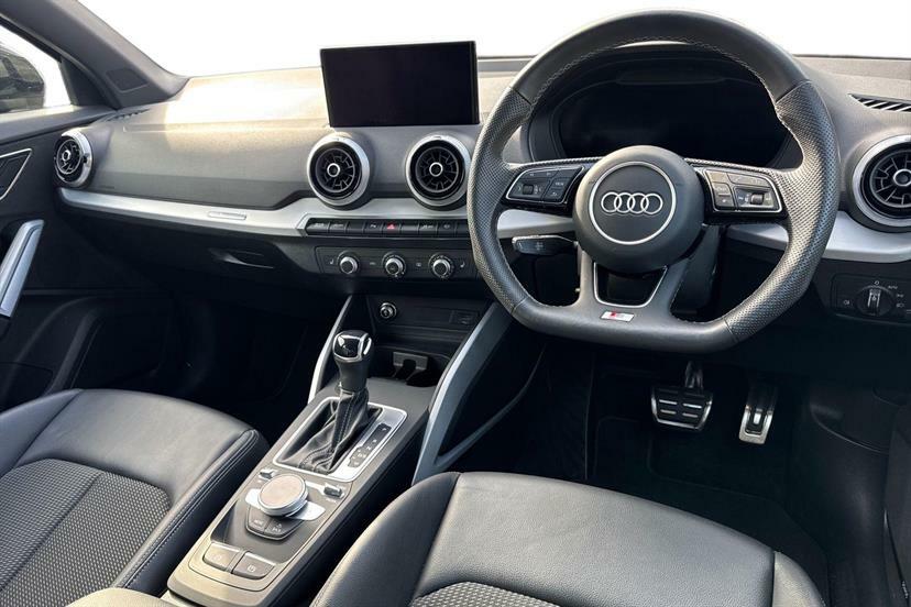 Audi Q2 35 Tfsi Black Edition S Tronic Black #5
