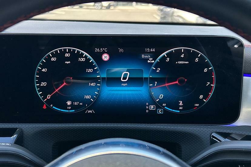 Mercedes-Benz CLA Class 180 Amg Line Premium Night Ed Tip White #6