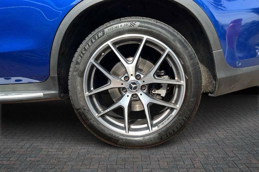 Mercedes-Benz GLC Class 300D 4Matic Amg Line Premium Pls 9G-tronic Blue #4