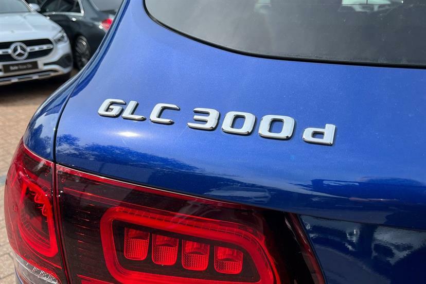 Mercedes-Benz GLC Class Amg Line Black #22