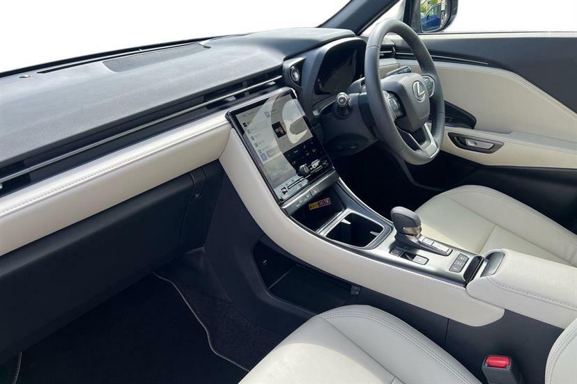 Lexus LBX 1.5 Premium Plus E-cvt Grey #2