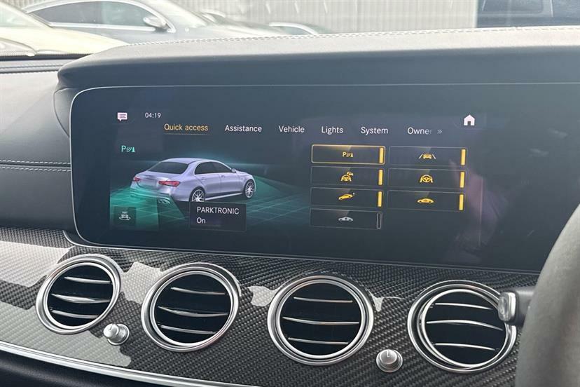 Mercedes-Benz E Class E220d Amg Line Night Ed Premium 9G-tronic Blue #47
