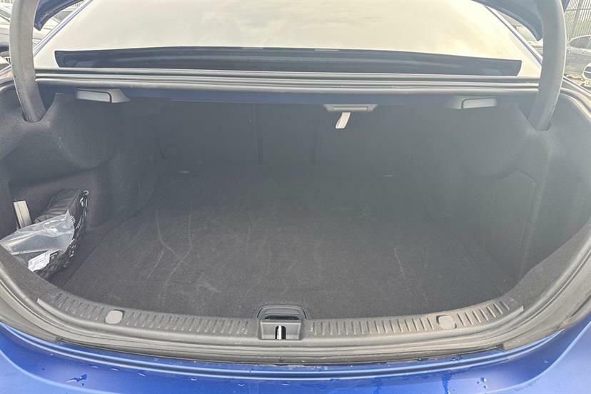 Mercedes-Benz E Class E220d Amg Line Night Ed Premium 9G-tronic Blue #14