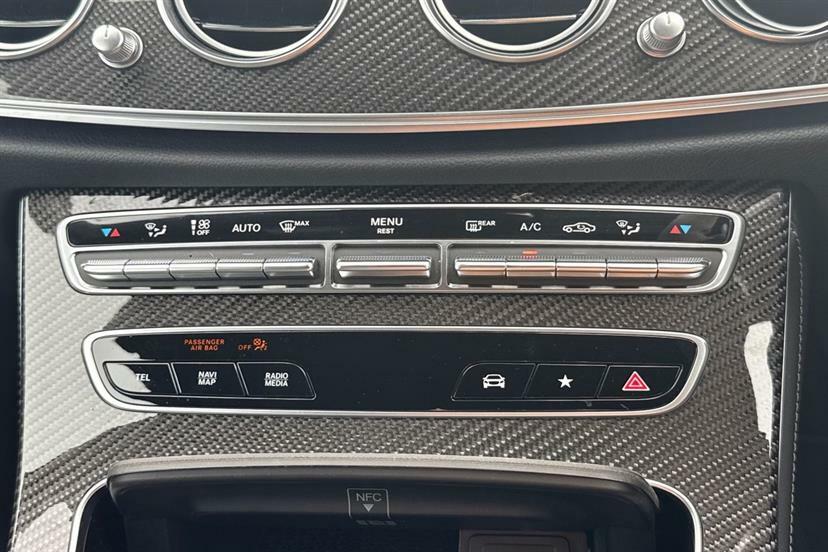 Mercedes-Benz E Class E220d Amg Line Night Ed Premium 9G-tronic Blue #40