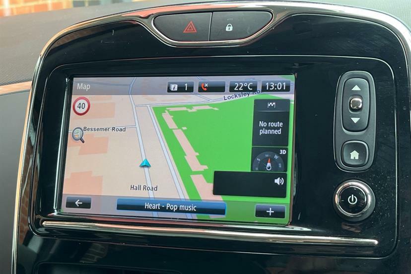 Renault Zoe 65Kw Dynamique Nav Quick Charge 22Kwh White #23