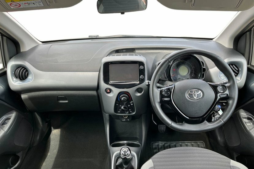 Toyota Aygo 1.0 Vvt-i X-play Hatchback 71 P DA68ECV Grey #6