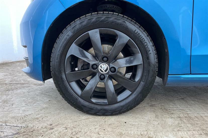 Skoda Citigo Hatchback Black #9