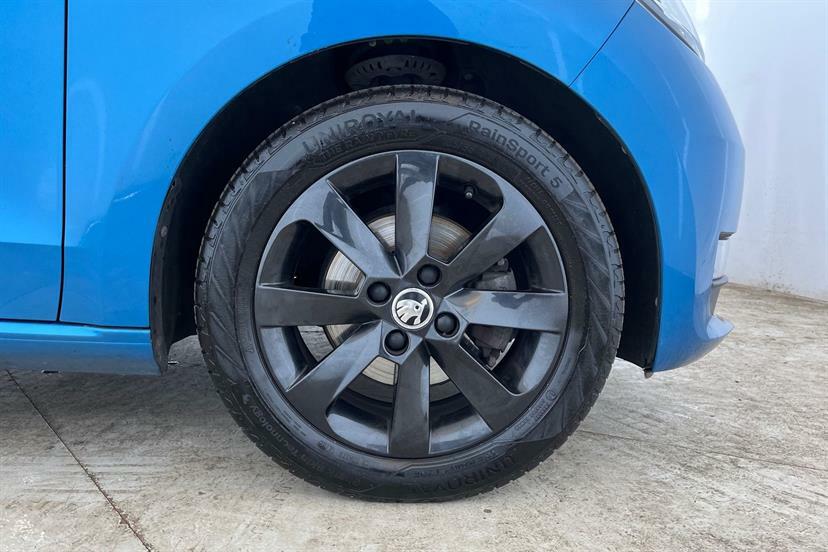 Skoda Citigo Hatchback Black #8