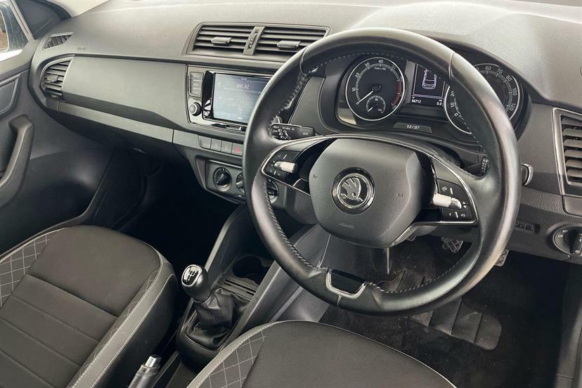 Skoda Fabia 1.0 Tsi Se Grey #4