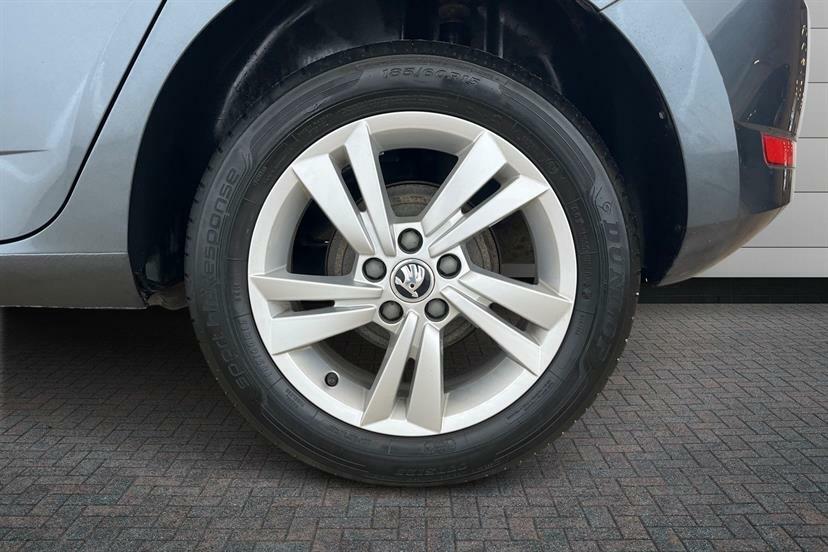 Skoda Fabia 1.0 Tsi Se Grey #3