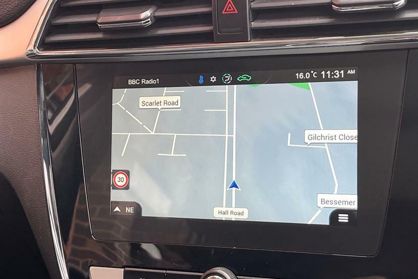 MG ZS 105Kw Exclusive Ev 45Kwh Red #24