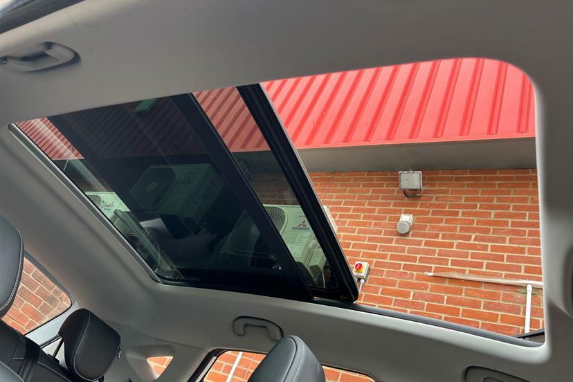 MG ZS 105Kw Exclusive Ev 45Kwh Red #28