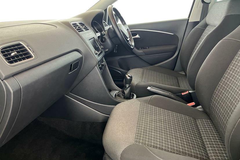 Volkswagen Polo 2017 67 1.0 Grey #2