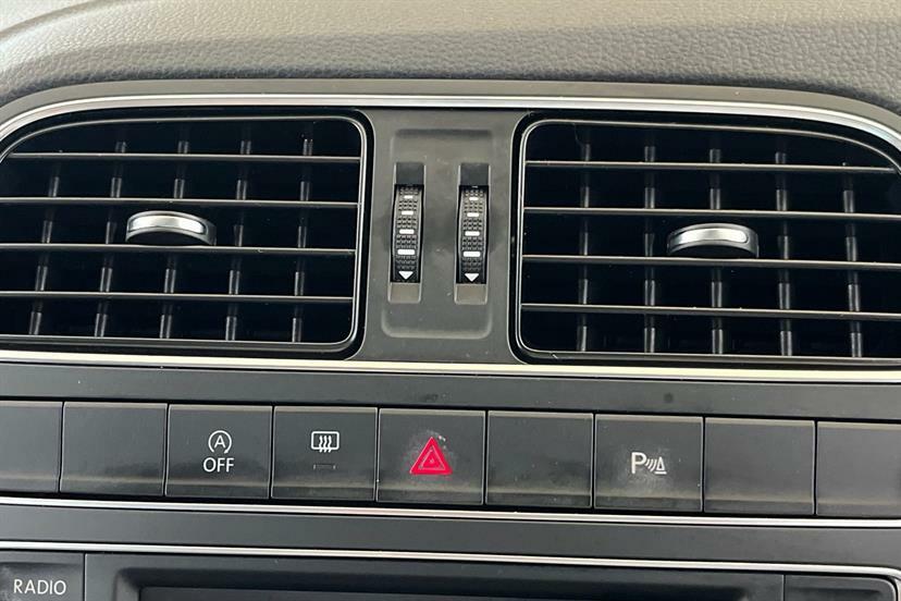 Volkswagen Polo 2017 67 1.0 Grey #32