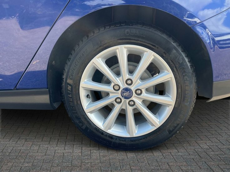 Ford Focus 1.6 Titanium Hatchback Powershift 125 Blue #5
