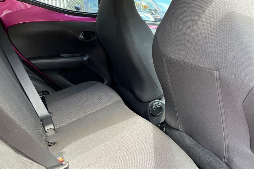 Toyota Aygo Hatchback #25