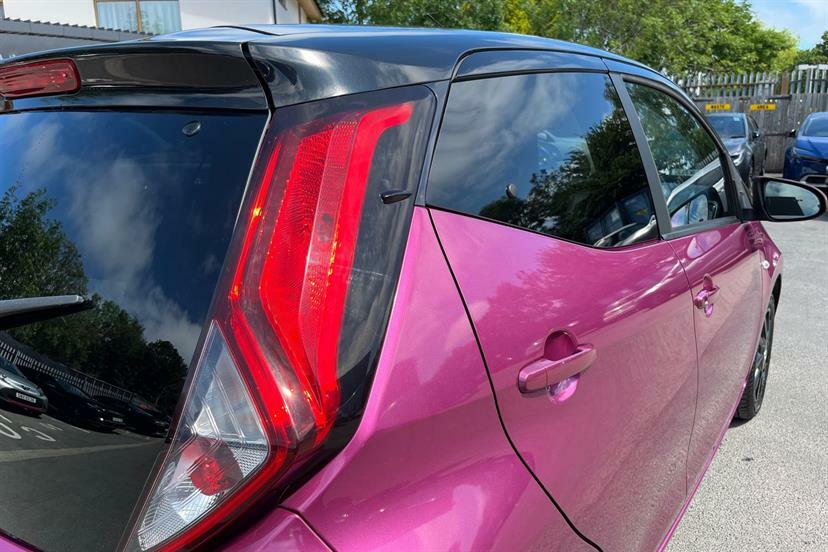 Toyota Aygo Hatchback #15