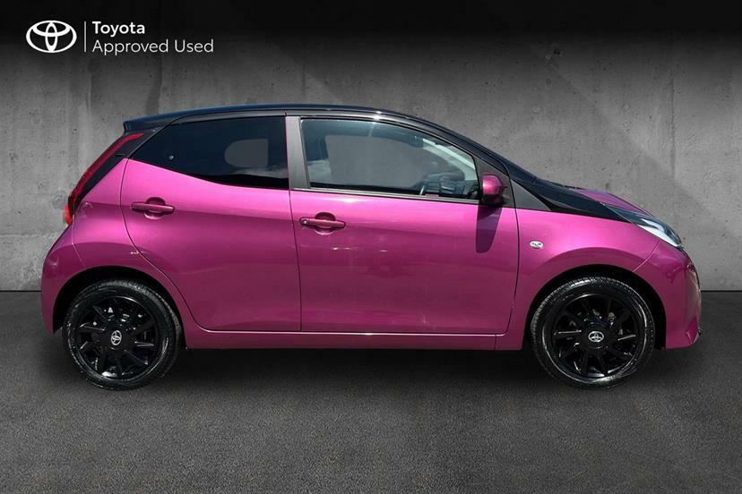 Toyota Aygo 1.0 Vvt-i X-cite 5 Black #4