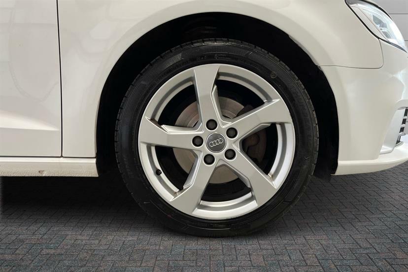 Audi A3 1.0 Tfsi Sport DH66UZF White #5