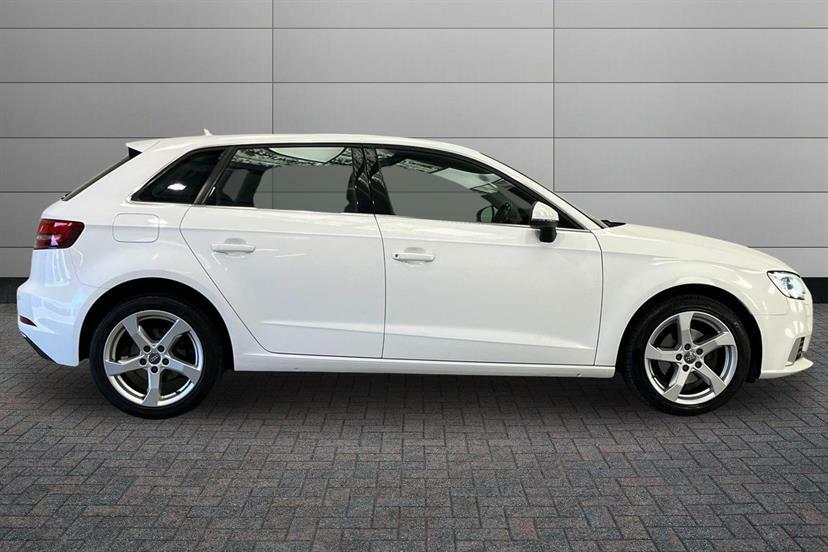 Audi A3 1.0 Tfsi Sport DH66UZF White #4