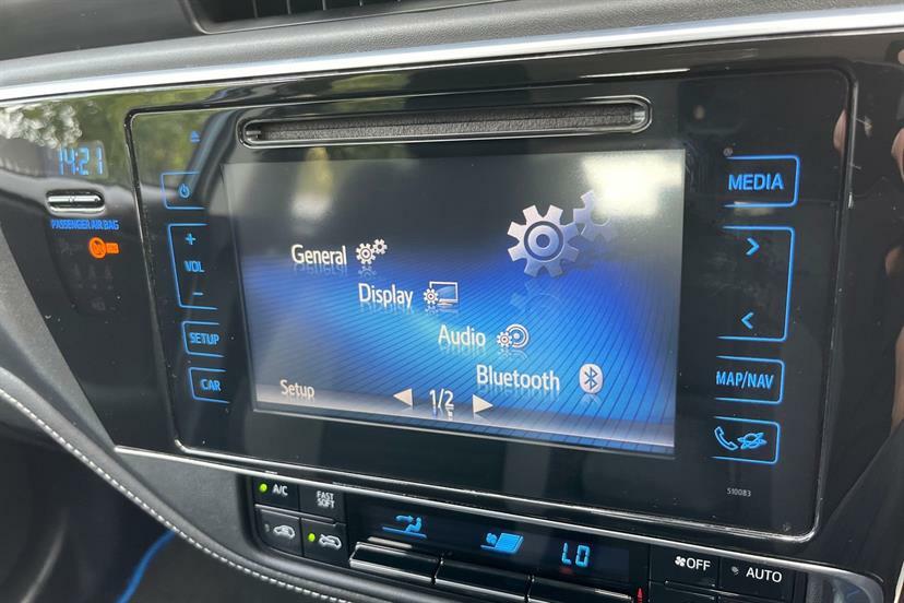Toyota Auris 1.8L Design Blue #41