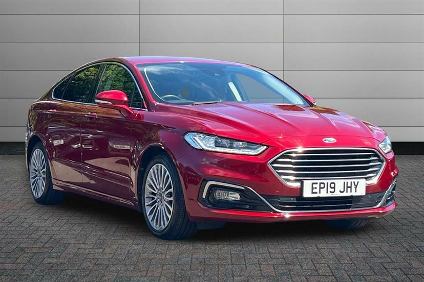 Ford Mondeo 1.5 Ecoboost 165 Titanium Edition Red