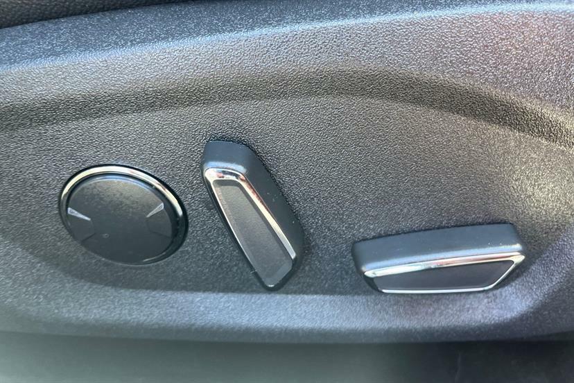 Ford Mondeo 2.0 Tdci Titanium Edition Hatchback Man Black #25