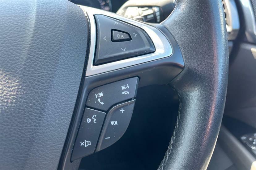Ford Mondeo 2.0 Tdci Titanium Edition Hatchback Man Black #30