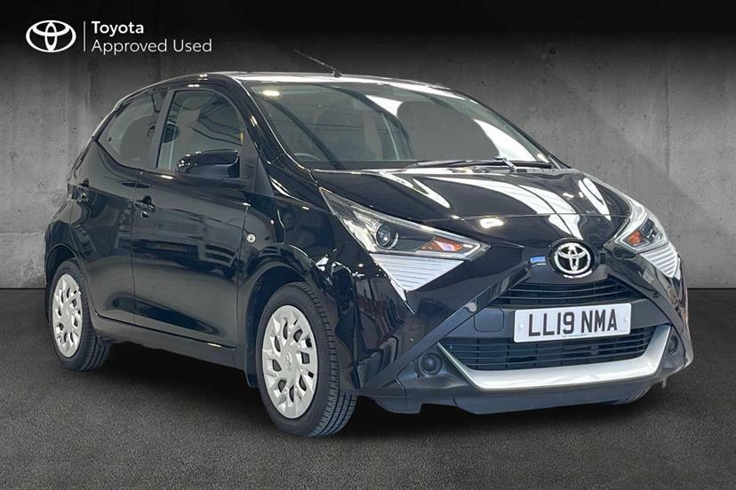 Toyota Aygo 1.0 Vvt-i X-play X-shift Black