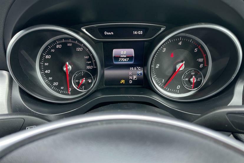 Mercedes-Benz CLA Class 220D Amg Line Tip Black #6